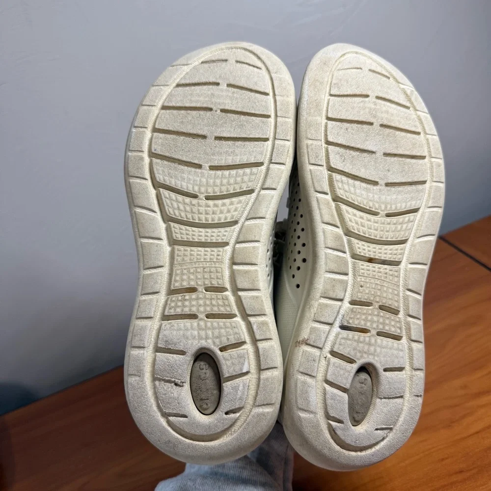 Crocs LiteRide‎ Pacer Perforated Sneakers 205234 Lightweight Lace Up Off White 9